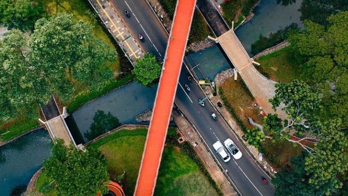 Gubernur DKI Jakarta Anies Baswedan memamerkan progres revitalisasi Taman Tebet di Jakarta Selatan menjadi Tebet Eco Park. Begini potretnya.