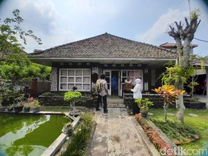 Uniknya Deretan Rumah dI Cibubuan Sumedang : Jadul-Ditawar Miliaran Rupiah