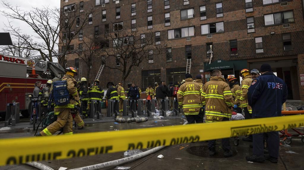 Cerita Korban Selamat Kebakaran Apartemen di Bronx: Mengerikan!