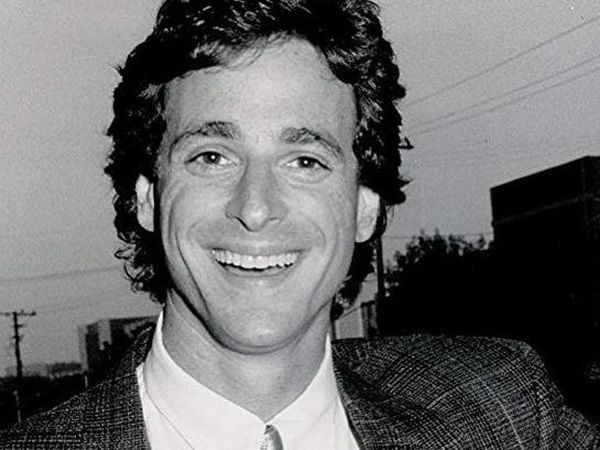 Bob Saget Meninggal Dunia di Usia 65, Intip Gaya Ikoniknya di Serial Full House