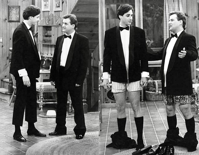 Di Instagram, Bob Saget cukup sering membagikan potret jadul tapi ikoniknya ketika bermain sebagai Danny Tanner di Full House yang tayang selama 1987 hingga 1995. Dalam serial tersebut, ia berperan sebagai single parent dengan tiga putri yang dibantu mengurus anak oleh kedua temannya setelah sang istri meninggal karena ditabrak pengemudi mabuk.Foto: Instagram @bobsaget