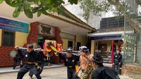 Selain budaya di atas, Ponpes Modern Dzikir Al-Fath juga menghidupkan budaya zaman dulu lainnya, yakni Ngagotong Lisung Pajajaran. Nama lainnya yakni Lisung Ngamuk. 
