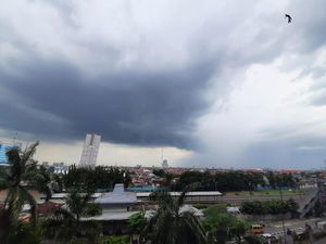 Waspada, Cuaca Buruk Masih Hantui Daerah di Jawa Timur Hari Ini!