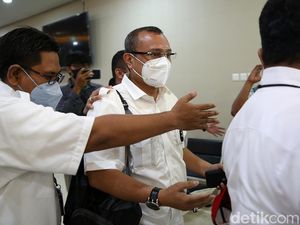 Ditetapkan Tersangka Cuitan Allahmu Lemah, Ferdinand Hutahaean Ditahan