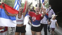 Saga kasus Djokovic bermula ketika ABF (Australian Border Force) menolak visa petenis Serbia itu setibanya di bandara Tullamarine pada pekan lalu. Petenis berusia 34 tahun itu dianggap tidak memenuhi persyaratan masuk Australia, yang mewajibkan seluruh pendatang sudah mendapatkan vaksin penuh COVID-19.
