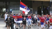 Padahal Djokovic sudah mengantongi izin medis khusus dari Asosiasi Tenis Australia dan dua panel independen yang berbeda. Rupanya izin medis tersebut diperoleh petenis Serbia itu karena sempat terinfeksi virus corona pada Desember 2021 silam. Alhasil, Novak Djokovic merasa berhak untuk berlaga di Australia Terbuka 2022.