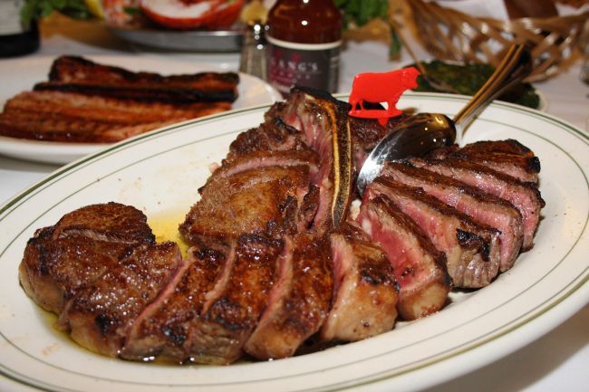 Fuji Pamer Makan Steak Rp 19,5 Juta, Netizen Langsung Heboh