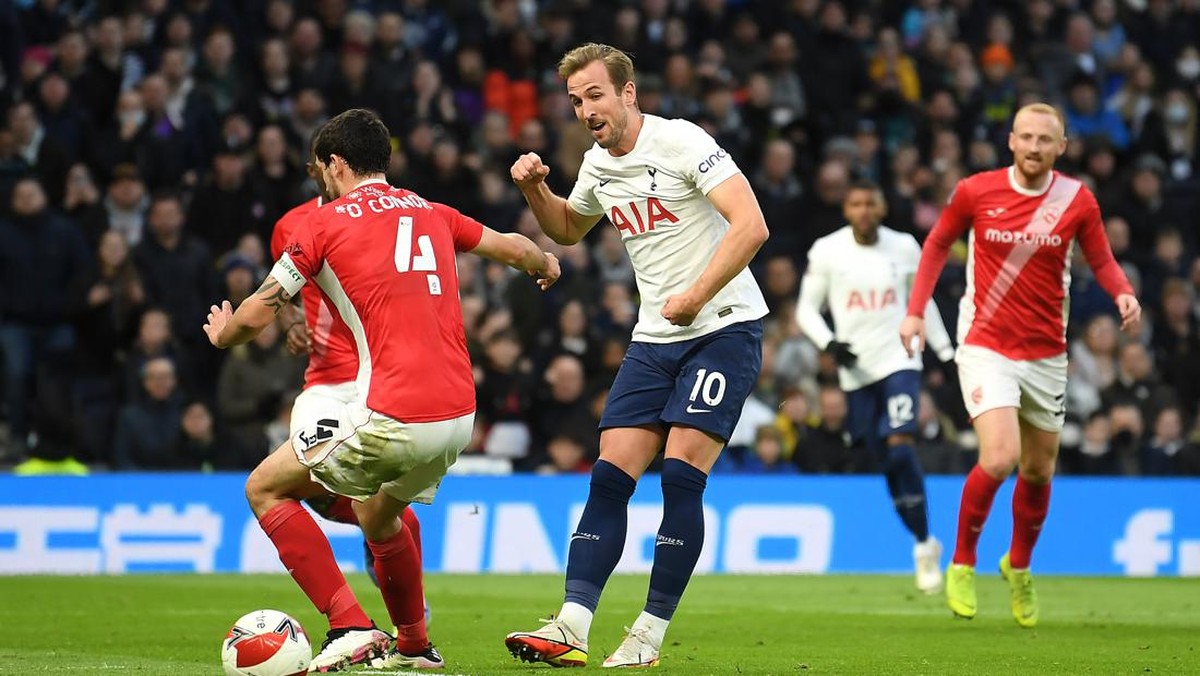 Tottenham Hotspur susah payah menundukkan Morecambe di babak ketiga Piala FA. (Foto: Getty Images/Alex Davidson)