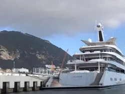 Intip Koleksi Kapal Mewah Pendiri WhastApp, Harga Rp 3 Triliun