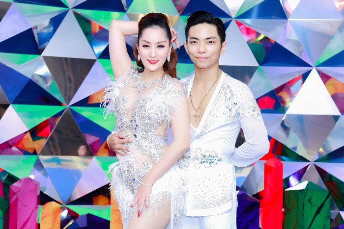 Khanh Thi Khanh Thi