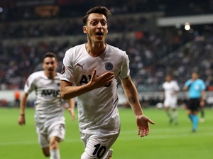 Mesut Ozil Jalani 4 Pola Makan Ini Agar Fit saat Bertanding