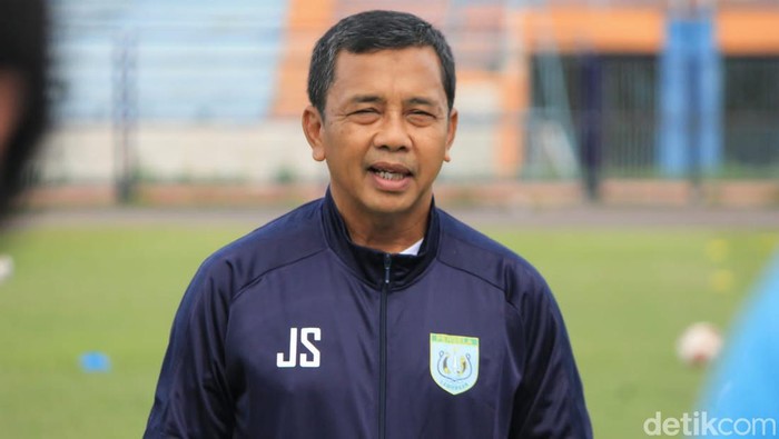 Pelatih Persela Jafri Sastra