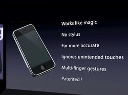 Momen Steve Jobs Memperkenalkan iPhone Pertama 15 Tahun Lalu