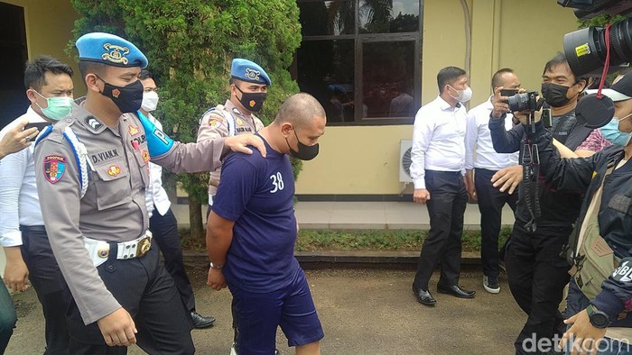 Polisi menggelandang H, guru tenaga dalam cabul di Ponpes Ciparay
