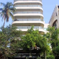 Properti Aamir Khan tersebar di beberapa area di Mumbai, India. Salah satunya apartemen yang berada di sebuah kawasan elite di jantung kota. (Foto: YouTube dan Instagram)