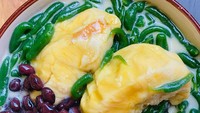 Chef Eddrian Tjhia juga menawarkan es cendol durian. Cendolnya tebal, duriannya melimpah lengkap dengan kacang merah juga. Foto: Instagram @eddriantjhia