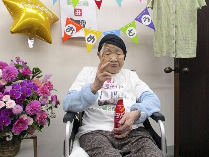 Ulang Tahun ke-119, Orang Tertua di Dunia Ini Dapat Hadiah Minuman Bersoda