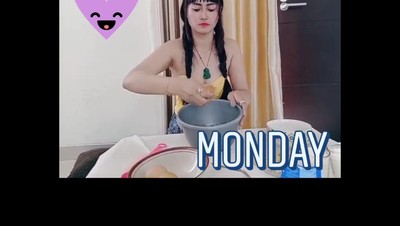 Velline Chu, Pedangdut yang Hobi Masak dan Doyan Banget Duren