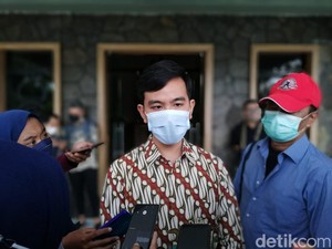 Gibran Akan ke Prancis, Pamerkan Batik dan UMKM di Paris