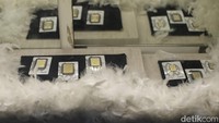 Sedangkan harga emas 1 gram di sini dijual dengan harga Rp 938 ribu sedangkan harga jual kembali RP 830 ribu.