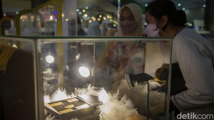 Ada Pameran Emas di Pusat Perbelanjaan Bekasi Nih Salah satu pusat perbelanjaan di Bekasi menggelar pameran emas. Pameran ini berlangsuung hingga 30 Januari 2022 mendatang.