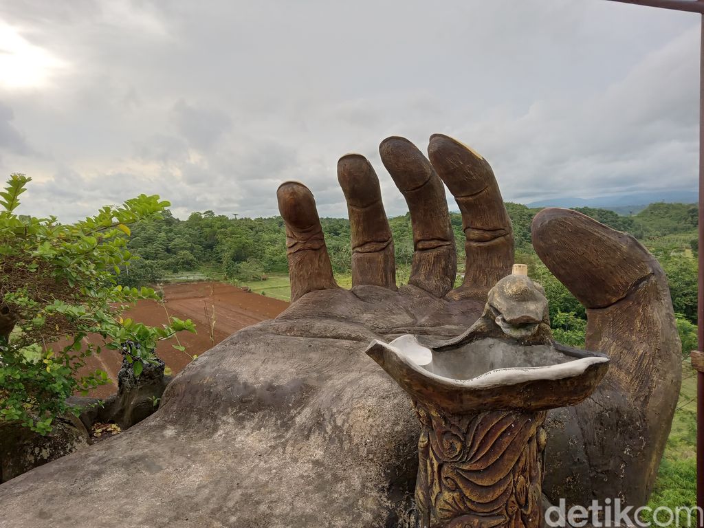 Bukit Damai Indah di Pangandaran