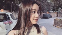 Beberapa waktu lalu, Dayana dihujat karena dinilai memanfaatkan kedekatannya dengan Youtuber asal Indonesia, Fiki Naki, untuk keuntungan pribadi. Foto: Dok. Instagram
