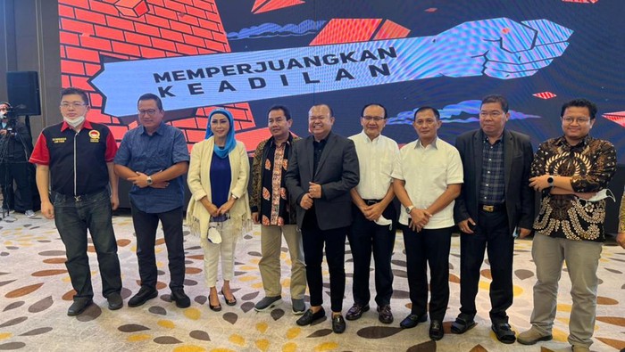 Diskusi Seru soal Invetasi Bodong Forum Indonesia Adil (FIA) menggelar diskusi soal investasi bodong bertajuk 'Kasus Investasi Bodong Tanggung jawab pemerintah' di Jakarta.