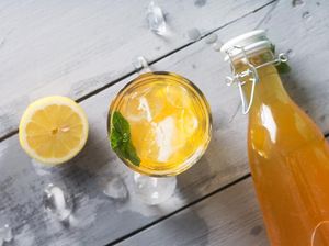 Tak Melulu Air Putih! Ini 5 Minuman Sehat yang Segar dan Bikin Badan Fit