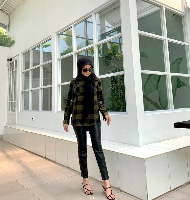 Diba memutuskan menonaktifkan kolom komentarnya di akun Instagramnya. Sehingga tak ada warganet yang memberikan reaksi tentang postingannya. Agar menjaga privasi Diba. Foto: Dok. Instagram @dibafahira.