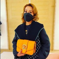 Inilah penampilan Ifa dengan barang serba Louis Vuitton. (Foto: Instagram/@ifa_raziah)