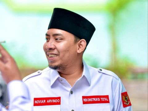 Ketum Partai Rakyat Noviar Arvindo