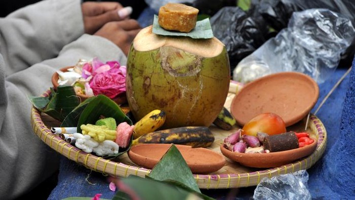 Makna makanan dalam sesajen