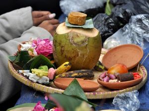 5 Makanan yang Kerap Jadi Sesajen, Ada Ayam Cemani hingga Kopi Hitam