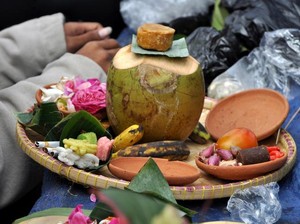 5 Makanan yang Kerap Jadi Sesajen, Ada Ayam Cemani hingga Kopi Hitam