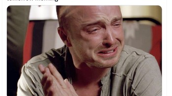 Meme yang menggambarkan seseorang menangis karena Rashford akan menulis di Twitter untuk menjelaskan penampilan buruknya. Rashford memang dikenal sangat aktif di Twitter. Foto: Twitter