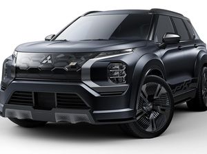 Ketika Mitsubishi Outlander PHEV Diubah Jadi Sehitam dan Segagah Ini