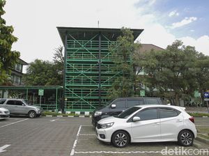 Seorang Dokter Muda Marahi Pengunjung RS Diklakson saat Parkir, Begini Etika Penggunaan Klakson!