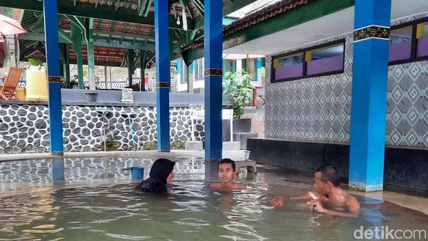 Pemandian air panas Blawan Pemandian air panas Blawan
