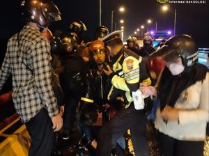 Seorang Mahasiswi Coba Bunuh Diri di Jembatan Sungai Brantas Kota Kediri