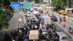 Potret Macet Panjang di Jalan Basuki Rahmat Arah Tebet Pagi Ini