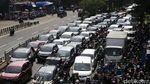Potret Macet Panjang di Jalan Basuki Rahmat Arah Tebet Pagi Ini