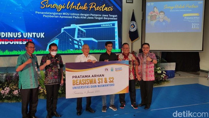 Pratama Arhan, pemain Timnas yang juga mahasiswa Udinus Semarang, dikabarkan ingin berkarier ke luar negeri.