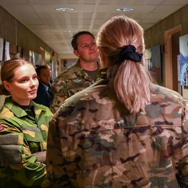 Dikatakan jika Putri Ingrid Alexandra mungkin akan menjadi anggota kerajaan terkahir yang diizinkan terbang dalam satu armada. Foto: Instagram @detnorskekongehus