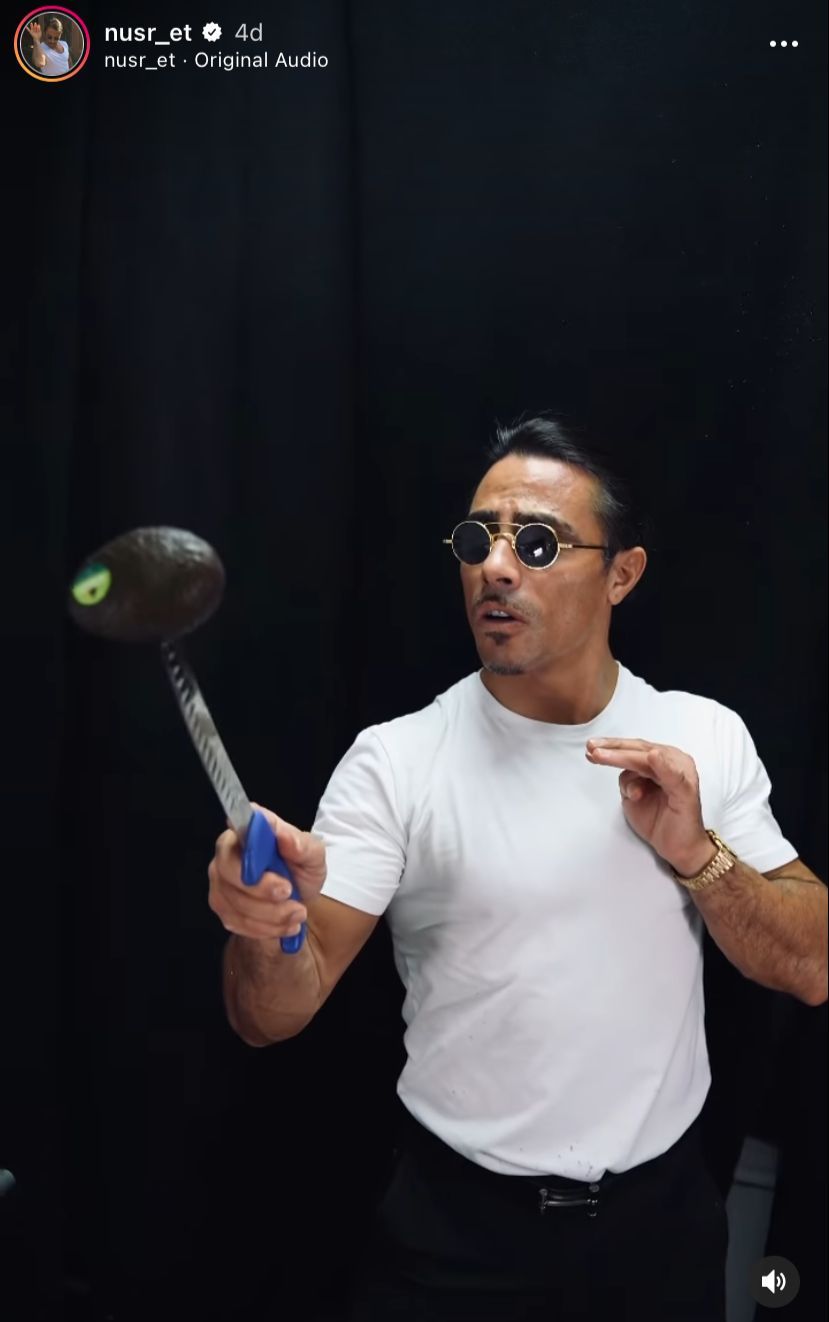 Salt Bae Pamer Aksi Baru, Iris Buah Bak Fruit Ninja!