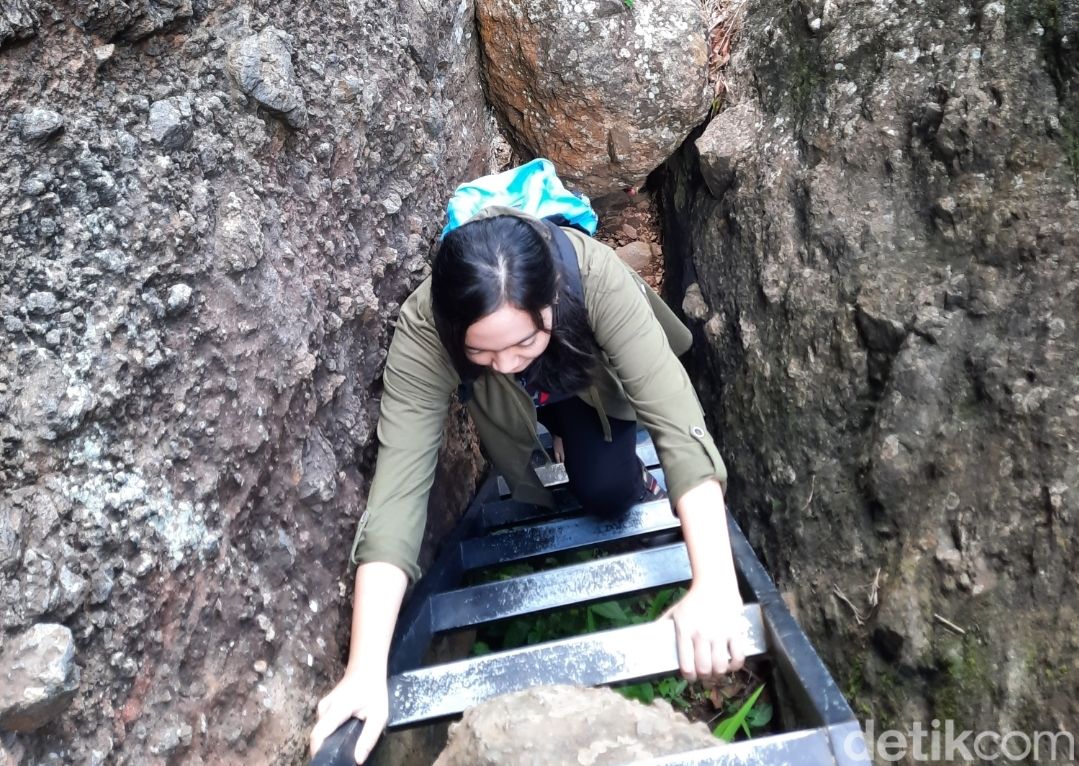 Sensasi Mendaki Gunung Api Purba Nglanggeran