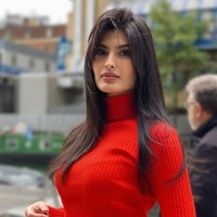 Sempat bergabung di kemiliteran, Yael Cohen Aris mengungkap kalau sebenarnya dia sangat tertarik berkarier sebagai aktris. Foto: Instagram/@yael1c