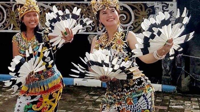 ayok bergaya pro seperti penari budaya Pampang