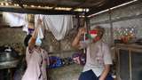 Ganjar Janji Renovasi Rumah Warga Tak Layak Huni di Kebumen