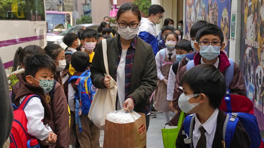 Sistem Pendidikan di Hong Kong Mengadaptasi Negara Mana?